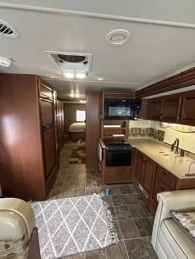 Consignment 2013 Thor Motor Coach Windsport 33G — photo 11