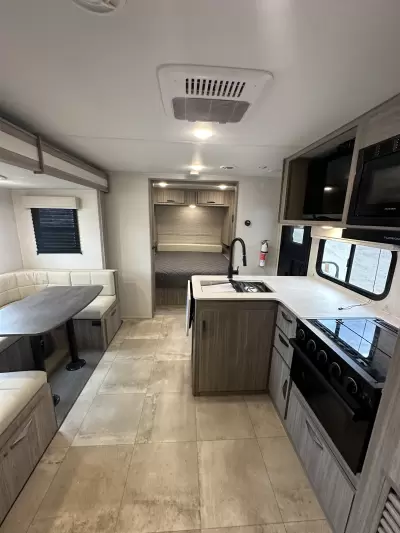 Consignment 2024 Keystone RV Passport SL Series 229BHWE — photo 17