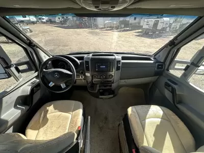 Used 2015 Winnebago View 24M — photo 8