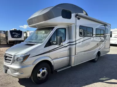 Used 2015 Winnebago View 24M — photo 6