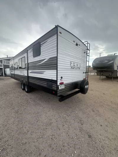 Consignment 2022 Palomino Puma XLE Lite 30DBSC — photo 4