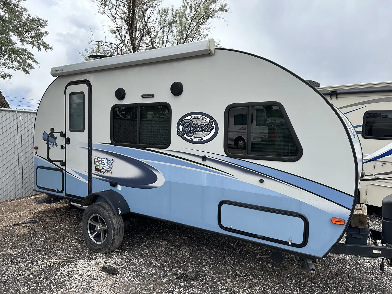 Consignment 2018 Forest River r-pod RP-180
