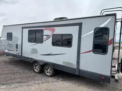 Consignment 2017 StarCraft   Launch Ultra Lite 26 RLS for sale in Littleton