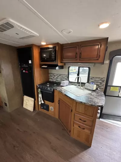 Consignment 2017 StarCraft   Launch Ultra Lite 26 RLS — photo 8