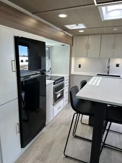 New 2026 Forest River Vibe 2800RL — photo 11