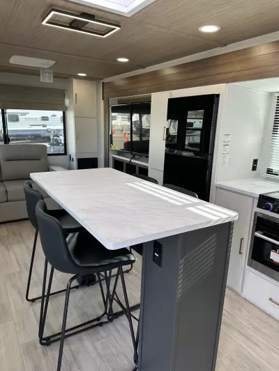 New 2026 Forest River Vibe 2800RL — photo 10