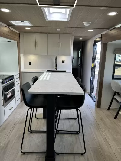 New 2026 Forest River Vibe 2800RL — photo 12