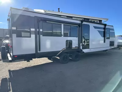 New 2026 Forest River Vibe 2800RL — photo 3