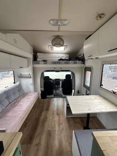 Used 2008 Gulfstream Vista Cruiser Mini 4230 — photo 8