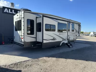 Consignment 2020 Forest River Sandpiper 321RL — photo 2