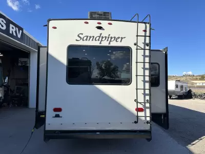 Consignment 2020 Forest River Sandpiper 321RL — photo 4